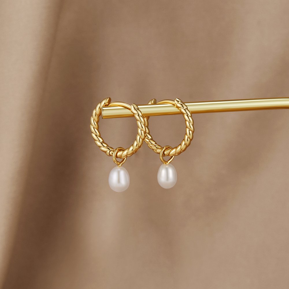 Marilena Pearl Twist Hoops