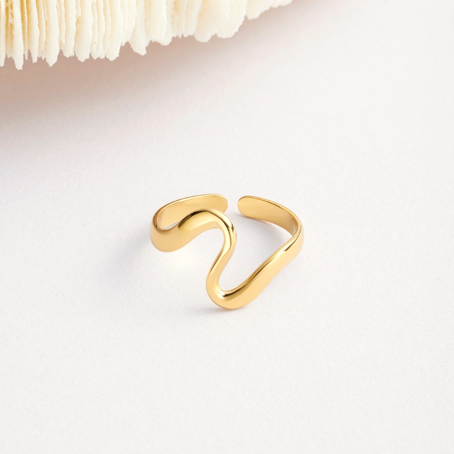 Leda Squiggle Ring