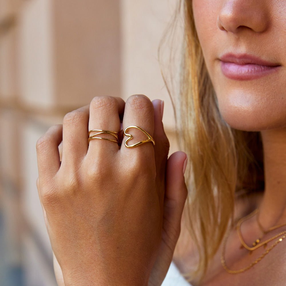 Mia Open Heart Ring
