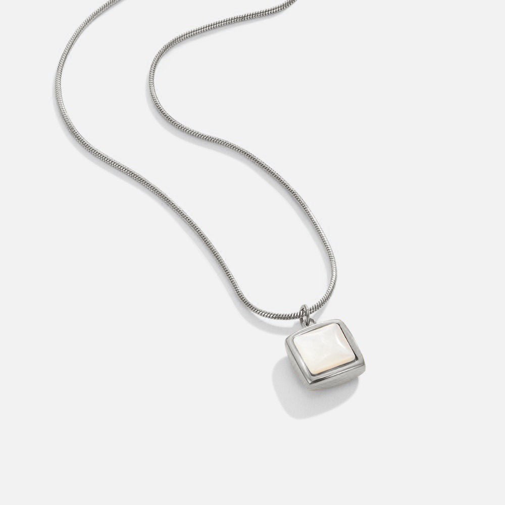 Emilia Pendant Necklace