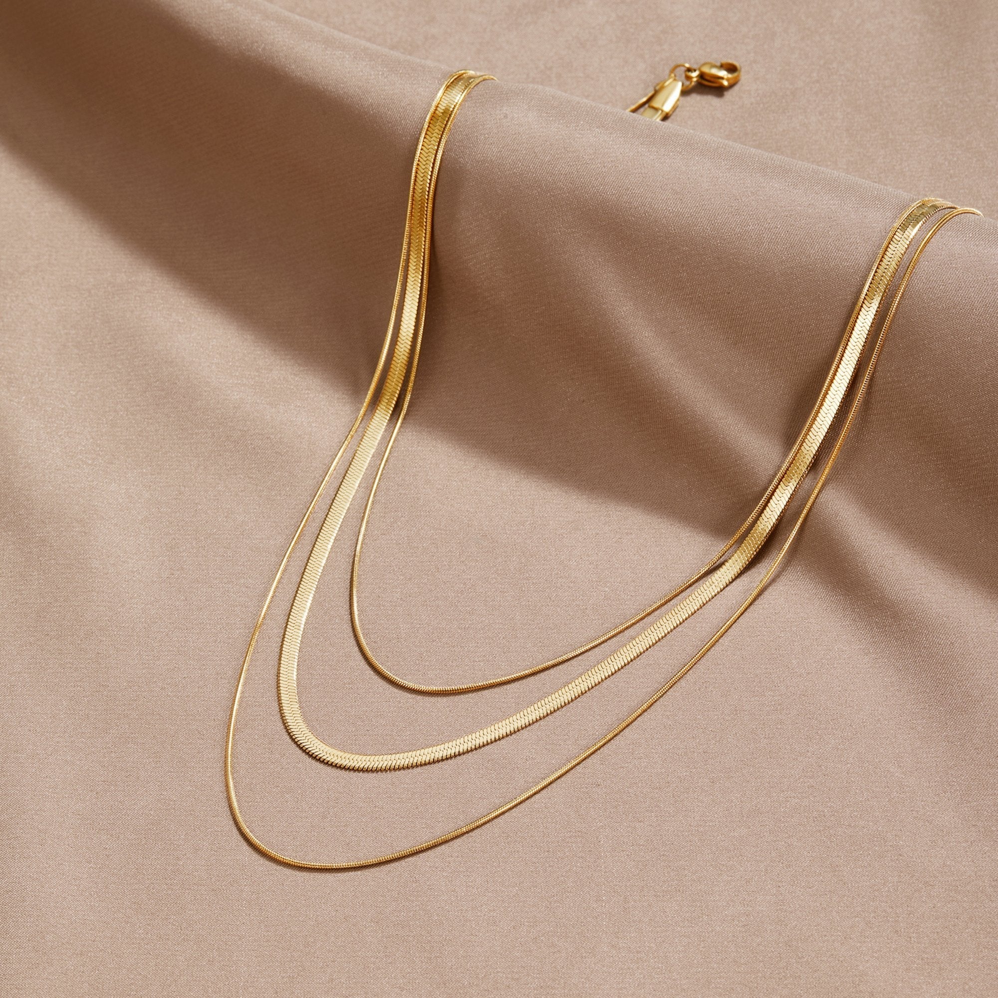 Simona Herringbone Necklace
