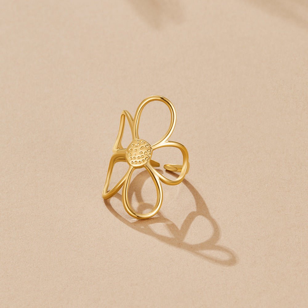 Vanna Daisy Ring