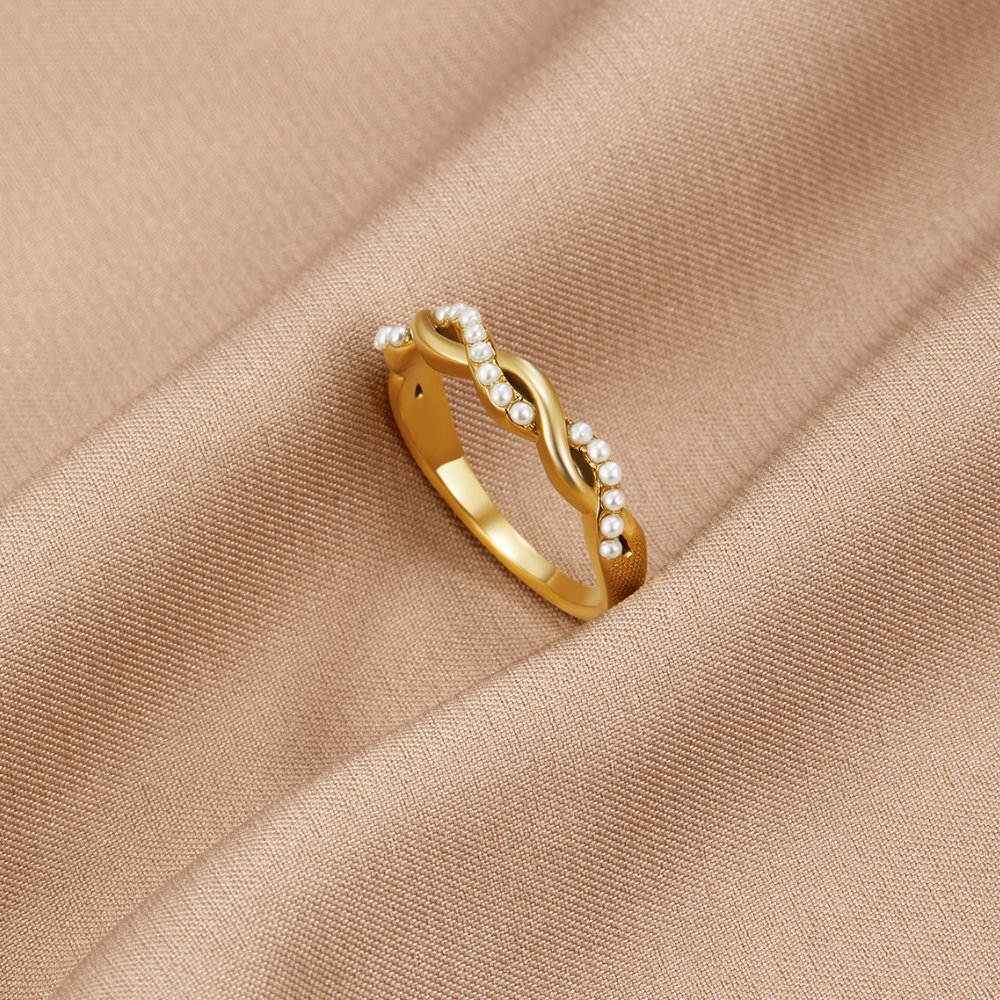 Isotta Pearl Ring
