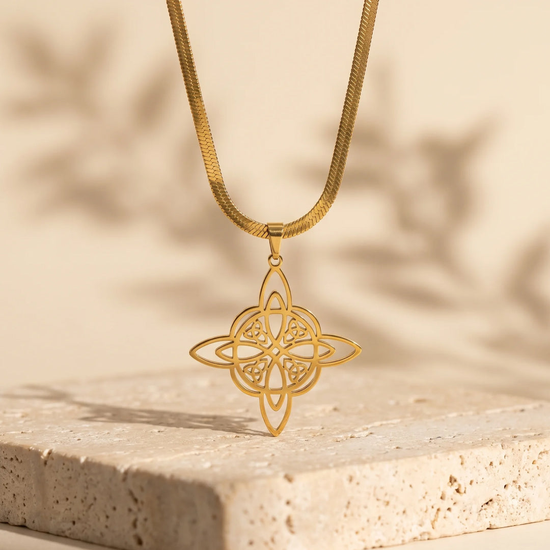 "Secret Knot" Pendant - Flat Chain