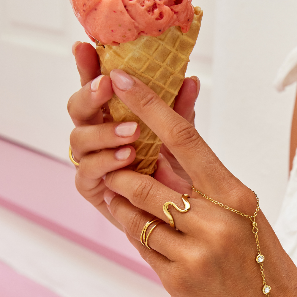 Leda Squiggle Ring