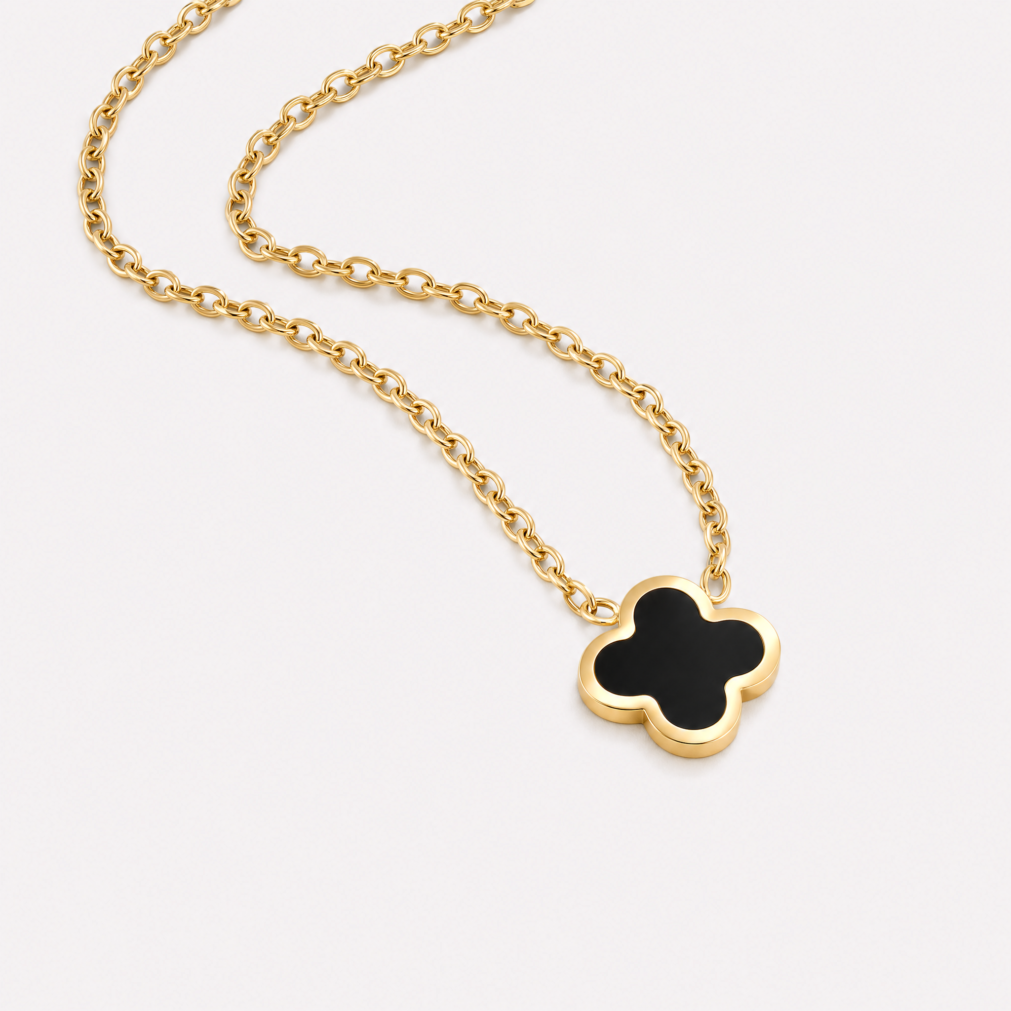 Vitalba Clover Pendant Necklace