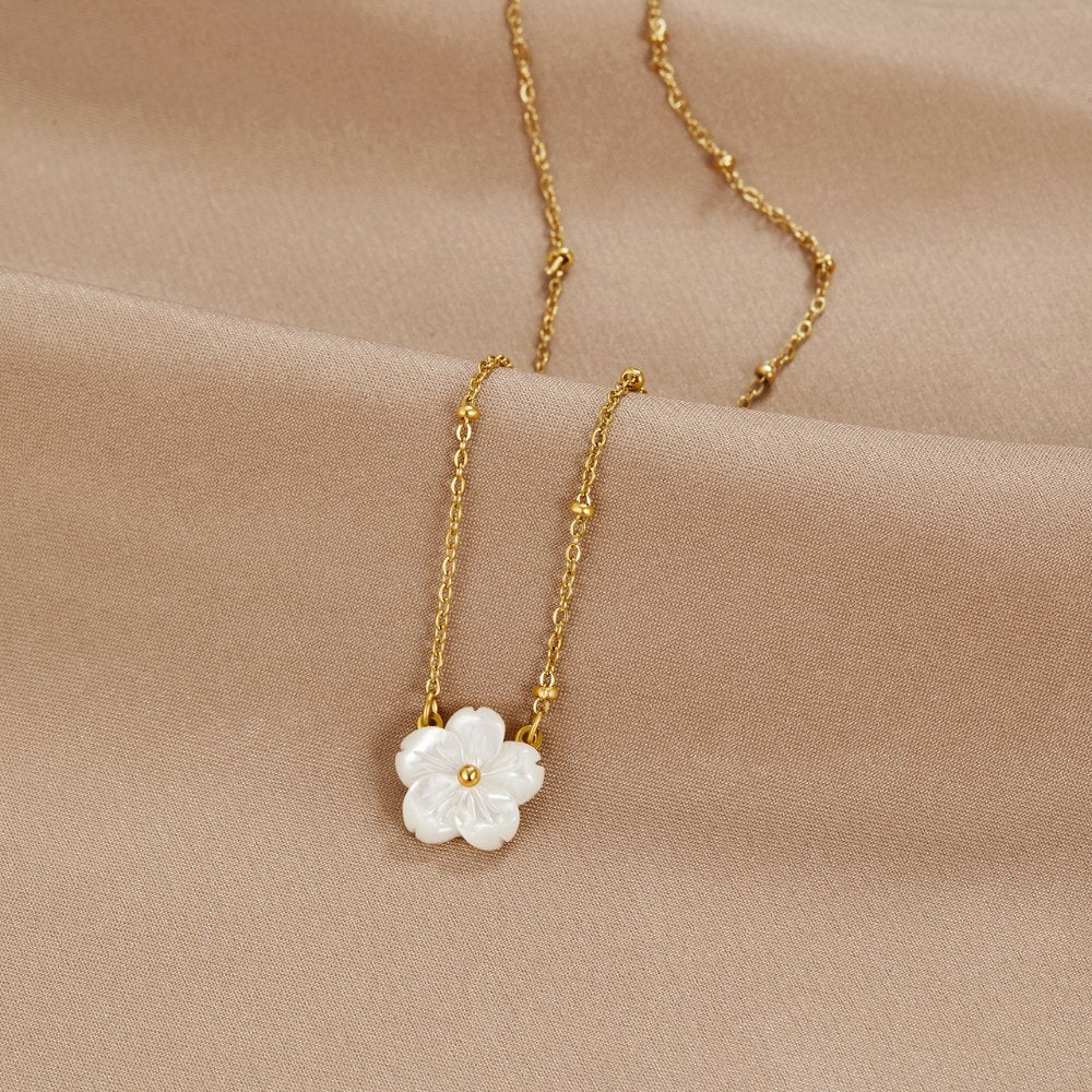 Rosa Blossom Necklace