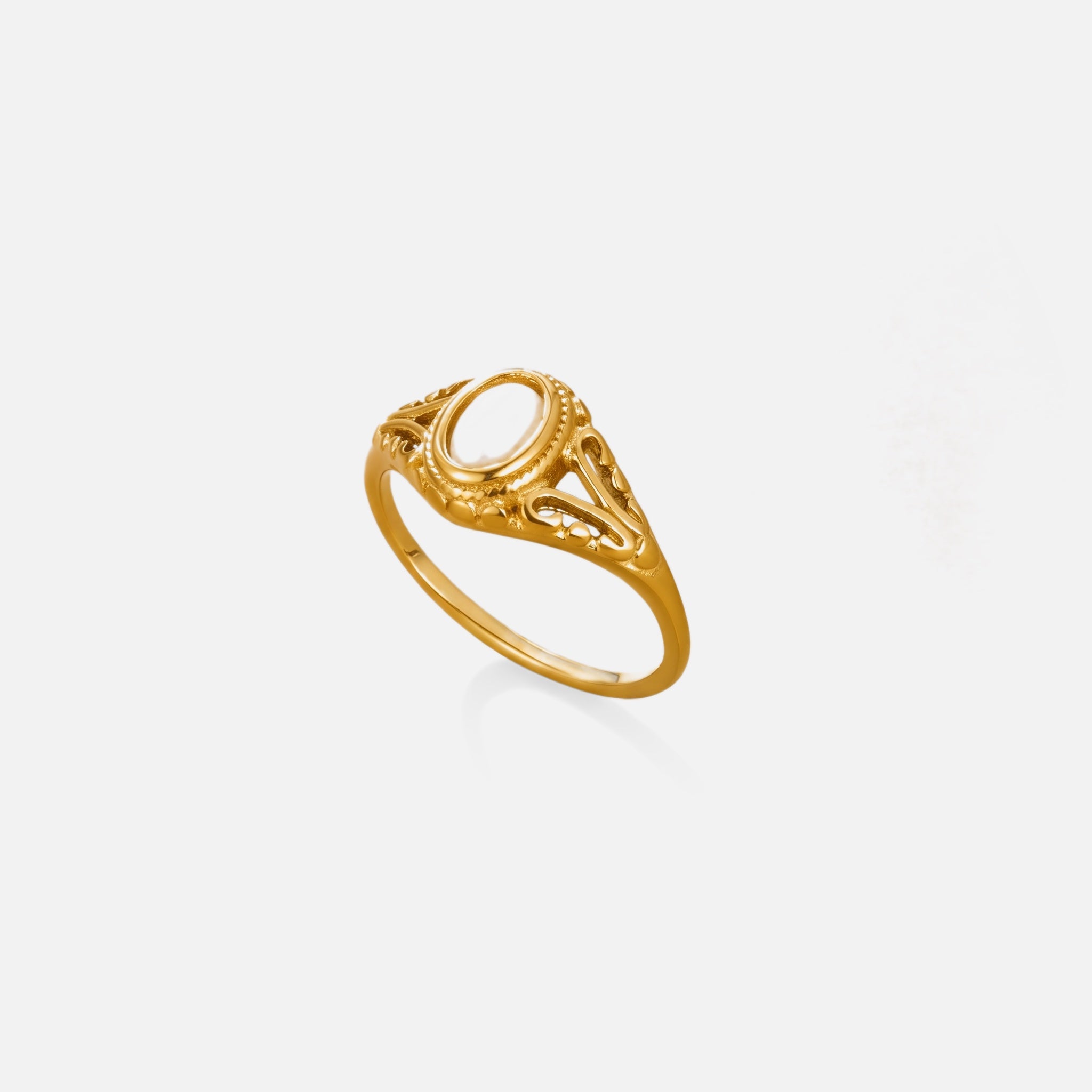 Cosima Pearl Ring