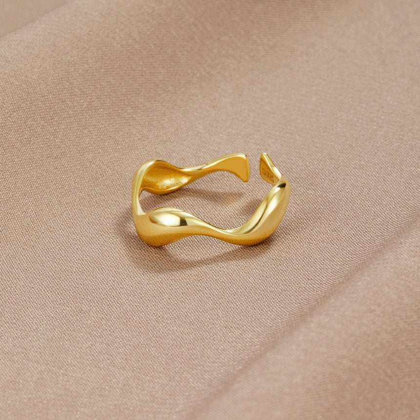 Nova Wave Ring