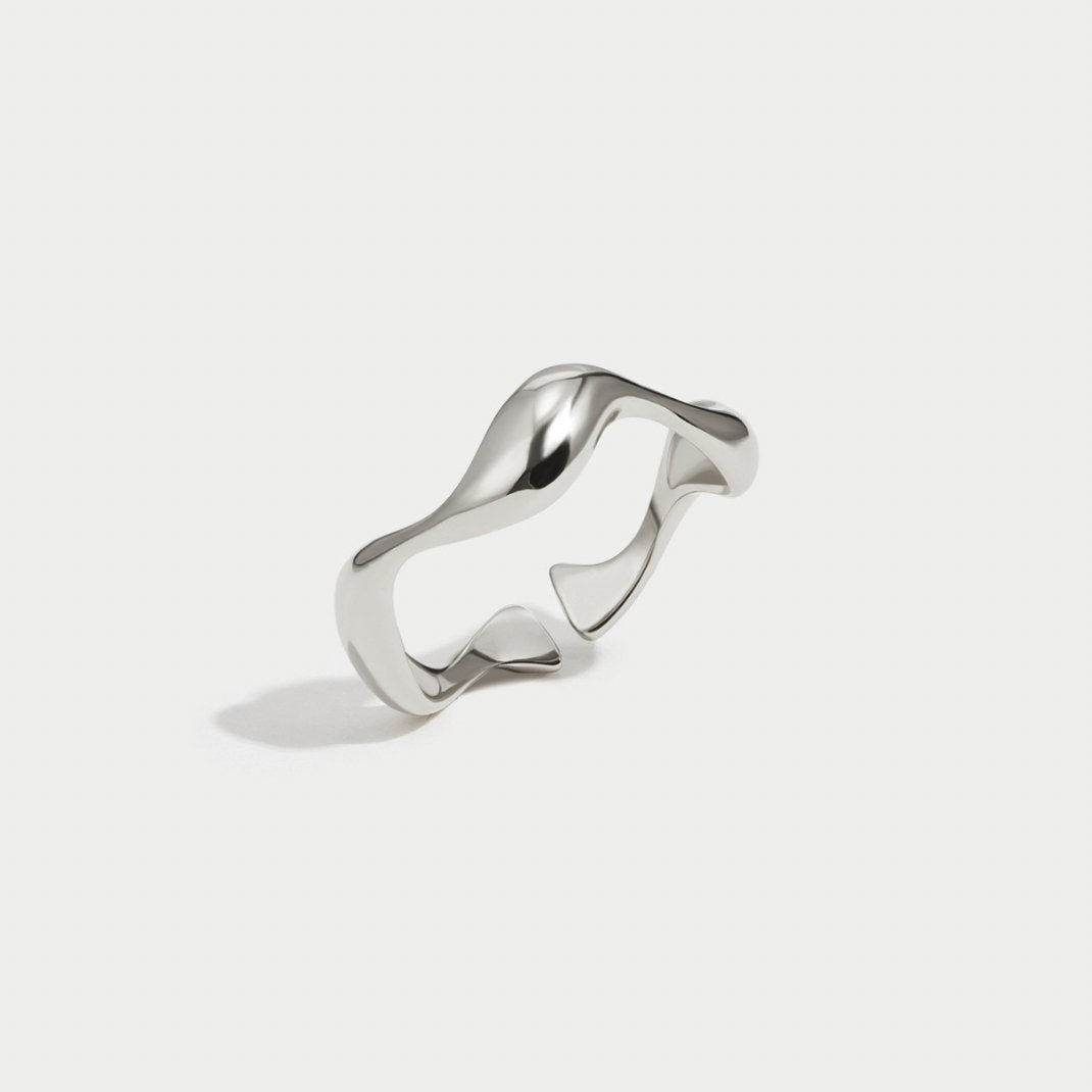 Nova Wave Ring