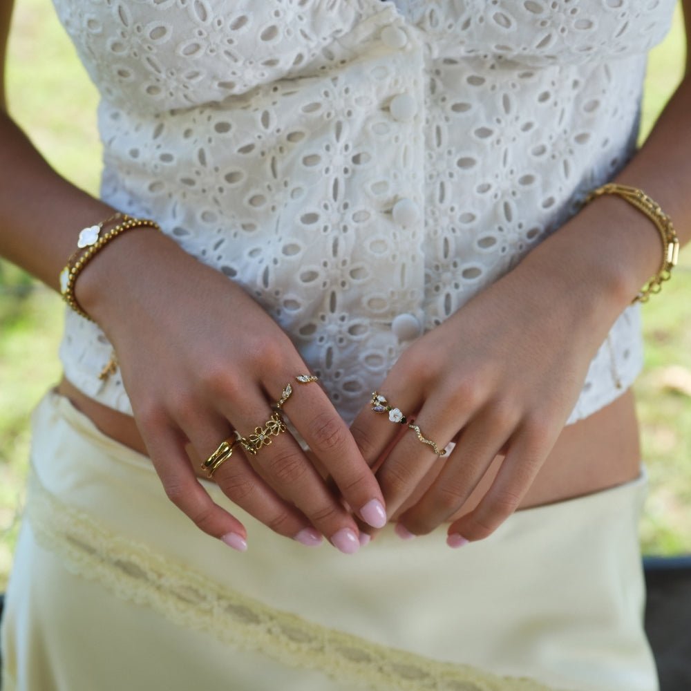 Fiora Blossom Ring