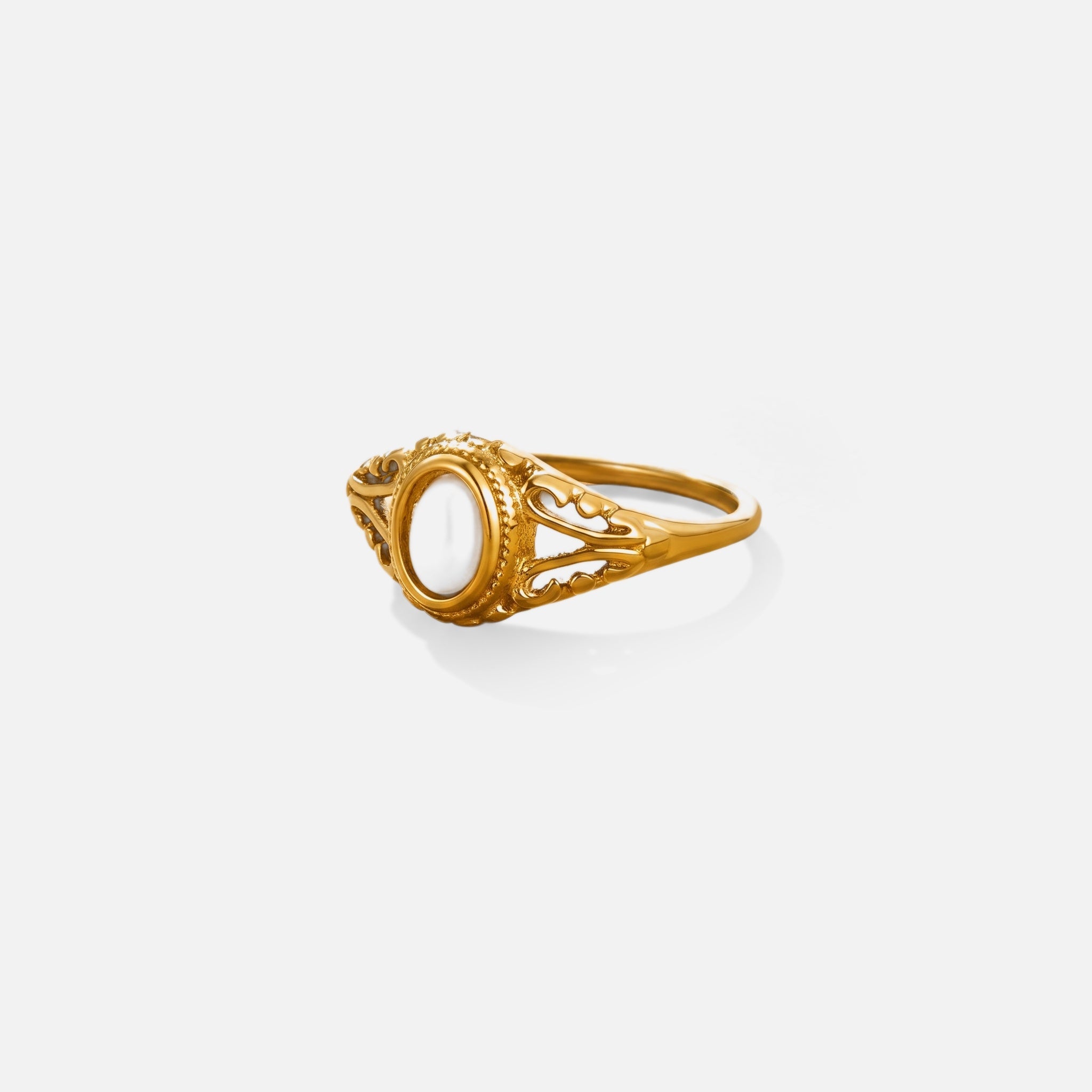 Cosima Pearl Ring