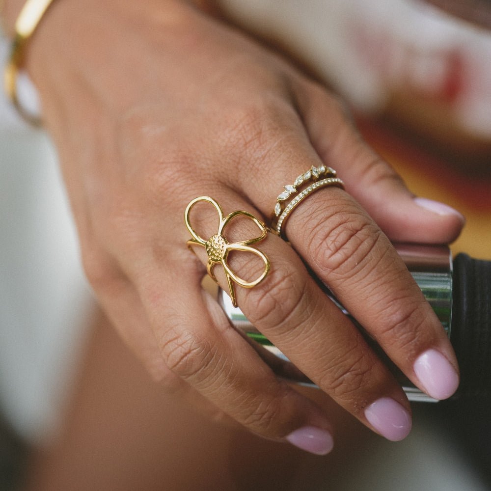 Vanna Daisy Ring