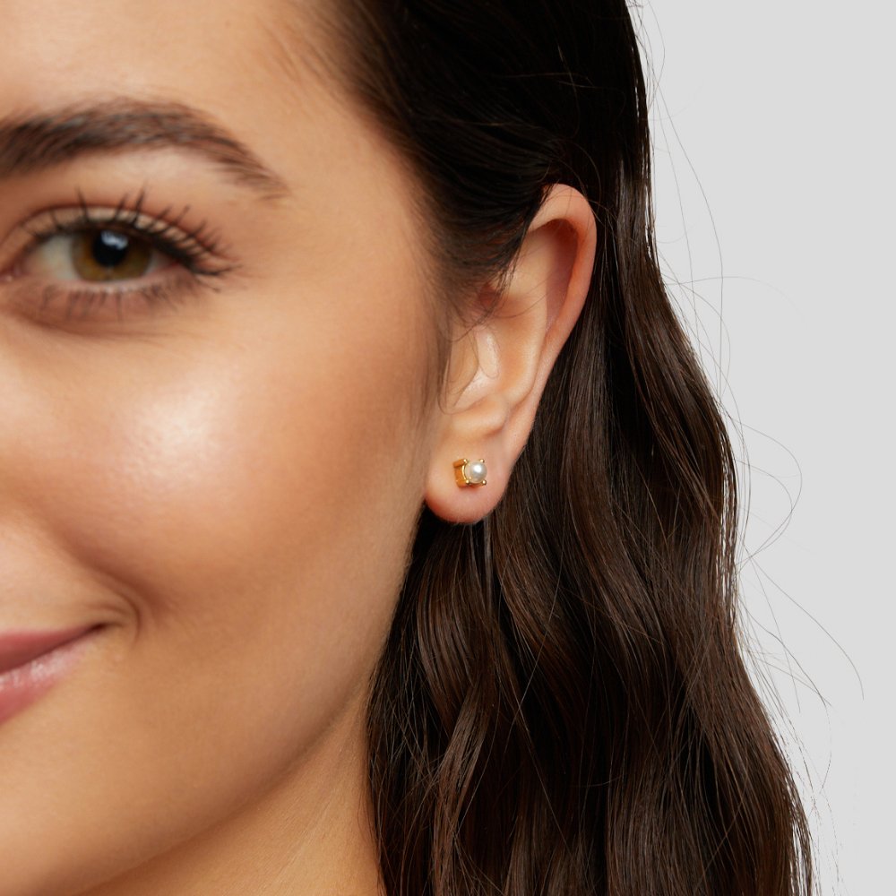 Susanna Pearl Studs