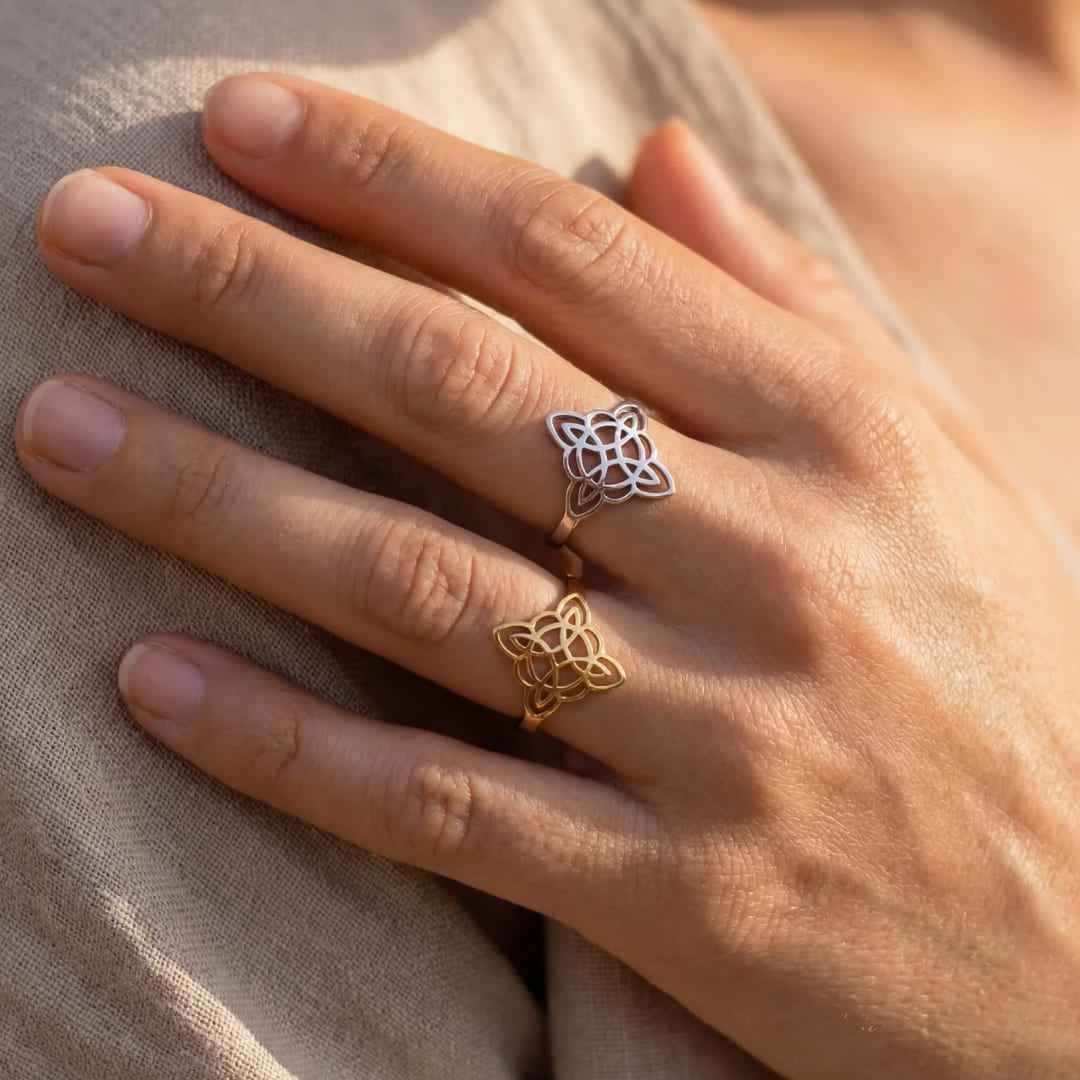 "Eternity Knot" Adjustable Ring