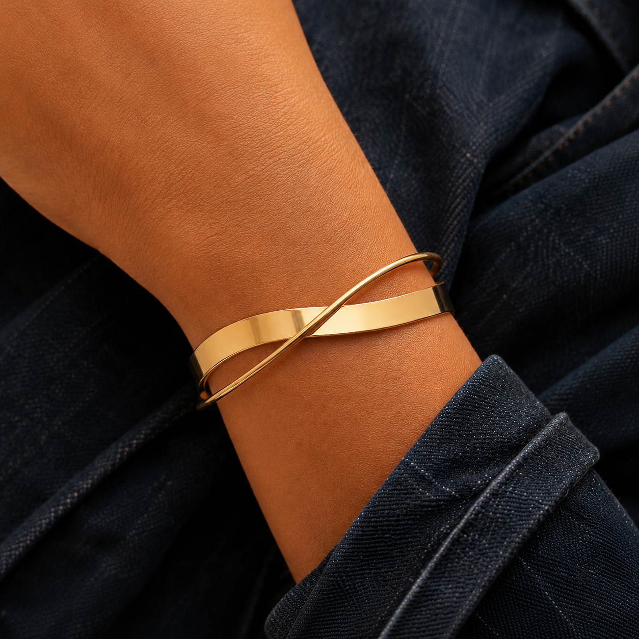 Crossover Cuff