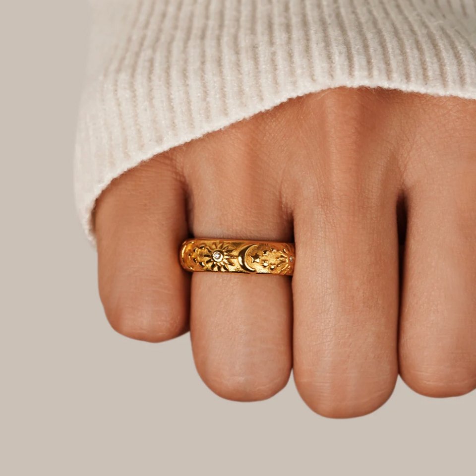 Astra Star Signet Ring