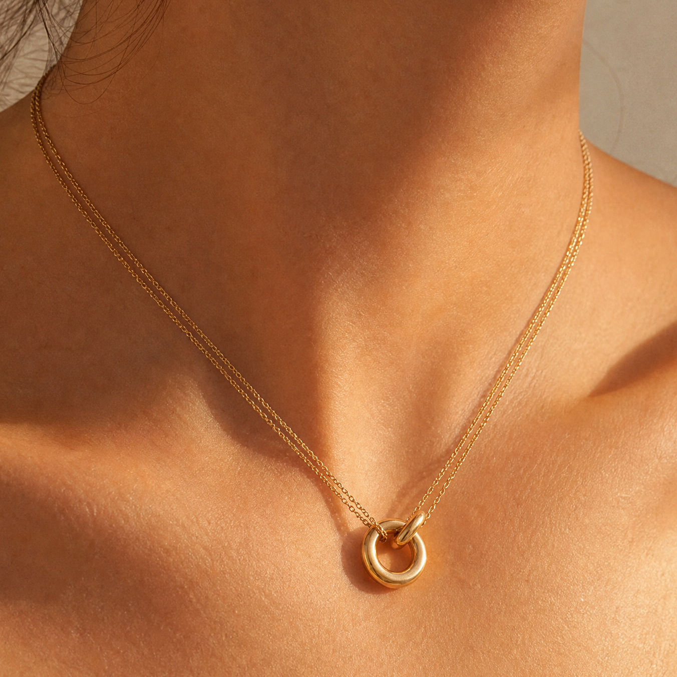 Anella Circle Necklace