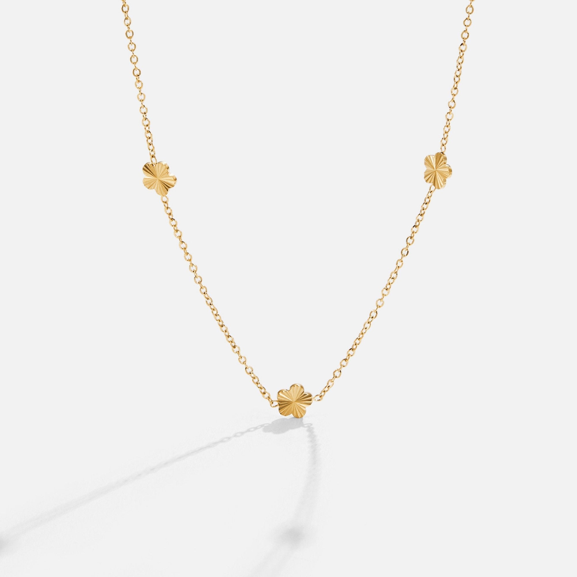 Margherita Flower Necklace