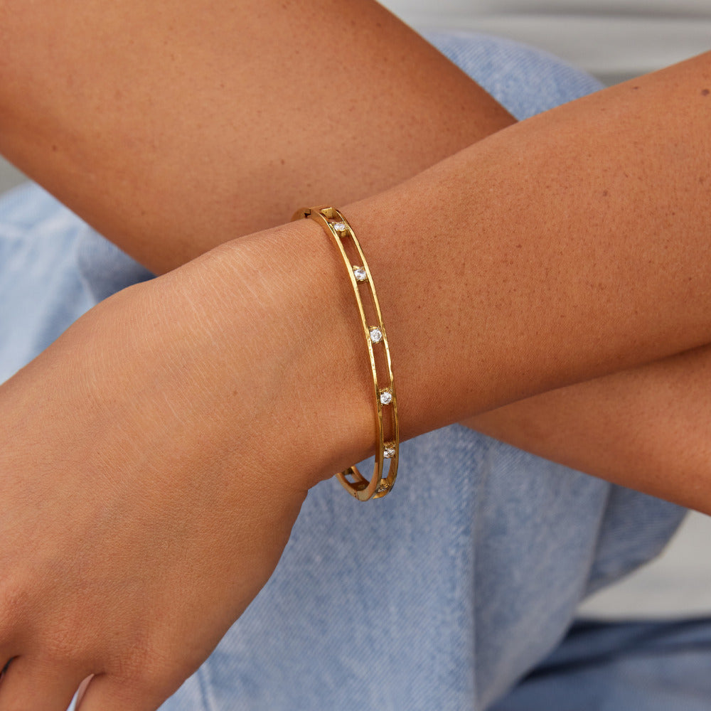 Marcella Bangle