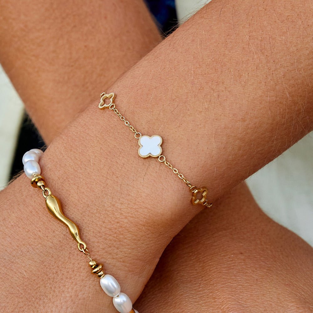 Viola Clover Bracelet