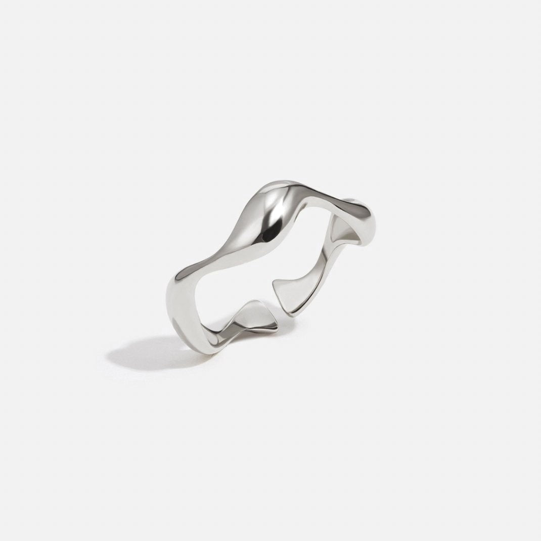 Ilaria Wave Ring