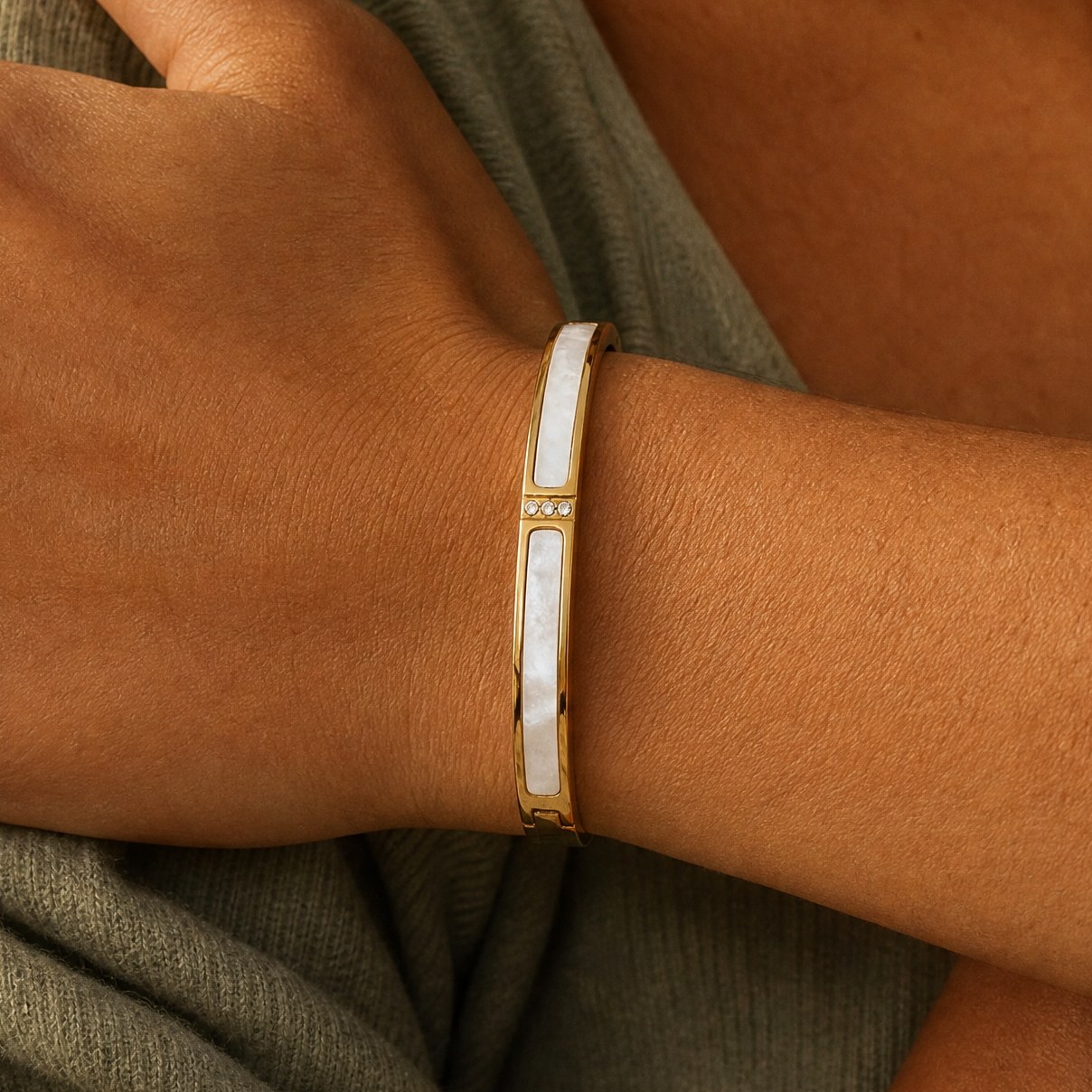 Sabrina Enamel Bangle