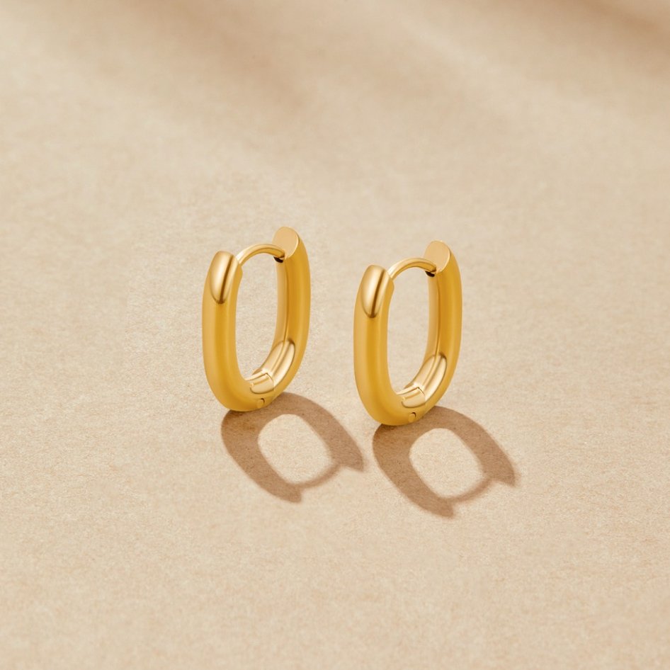 Marta Oval Hoops