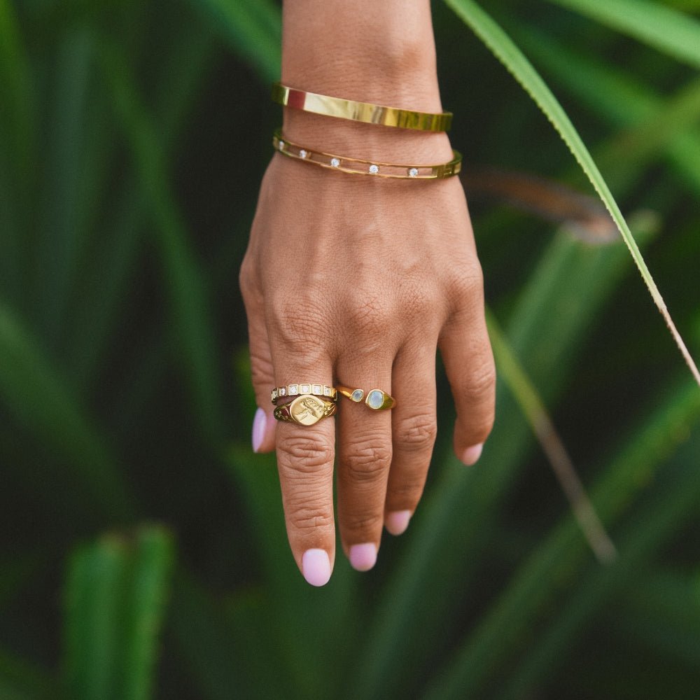 Marcella Bangle