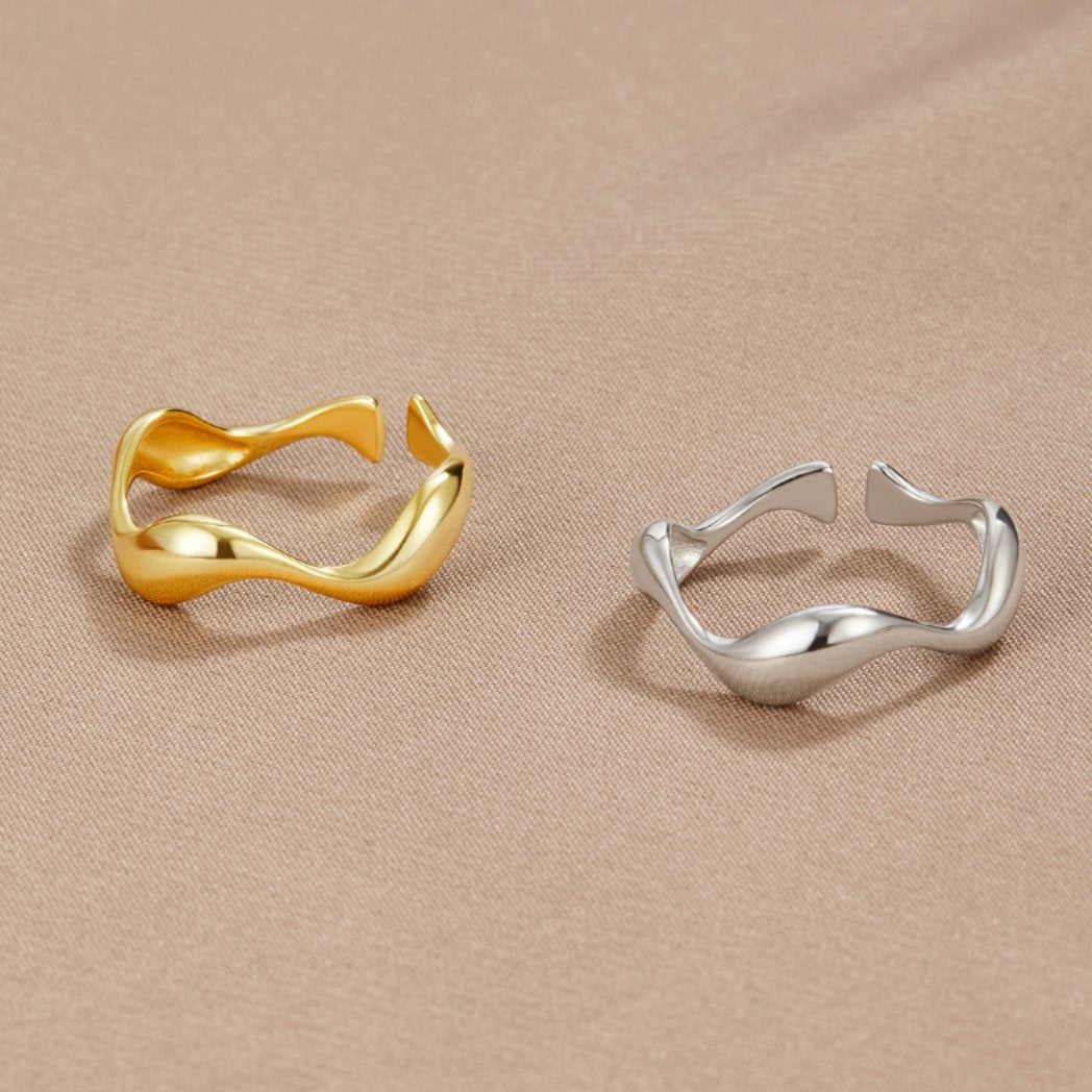 Ilaria Wave Ring