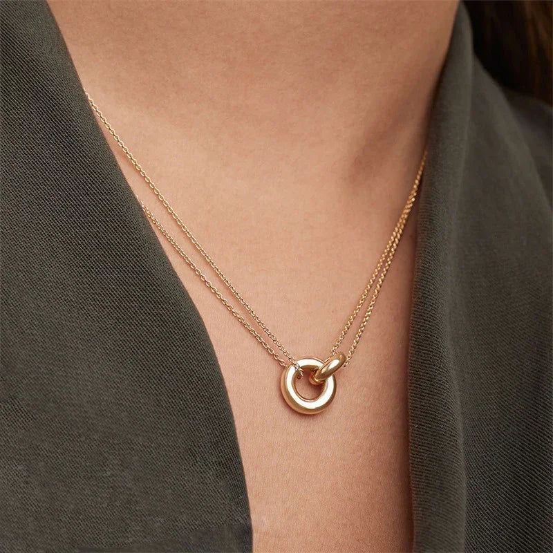 Anella Circle Necklace