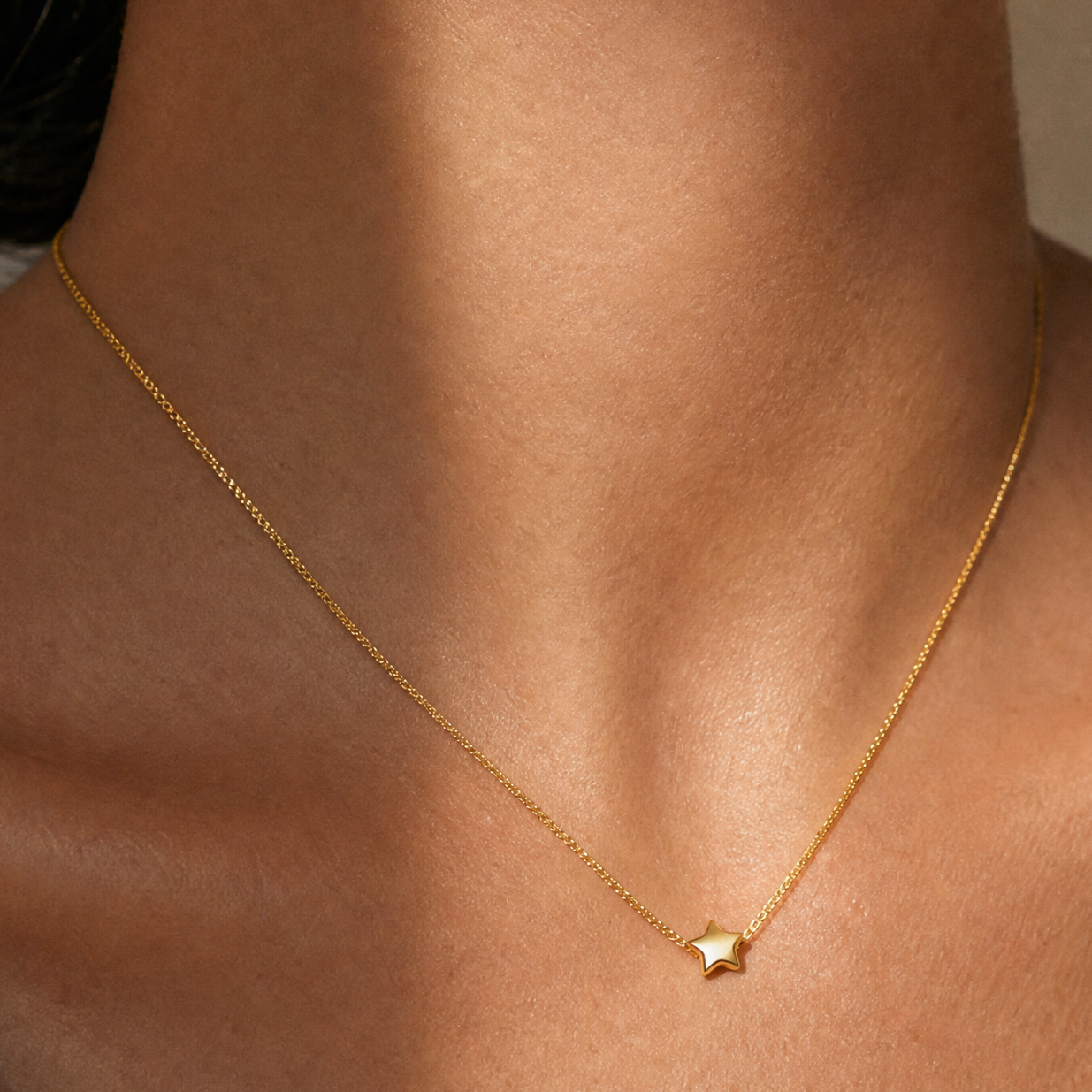 Melania Star Pendant Necklace