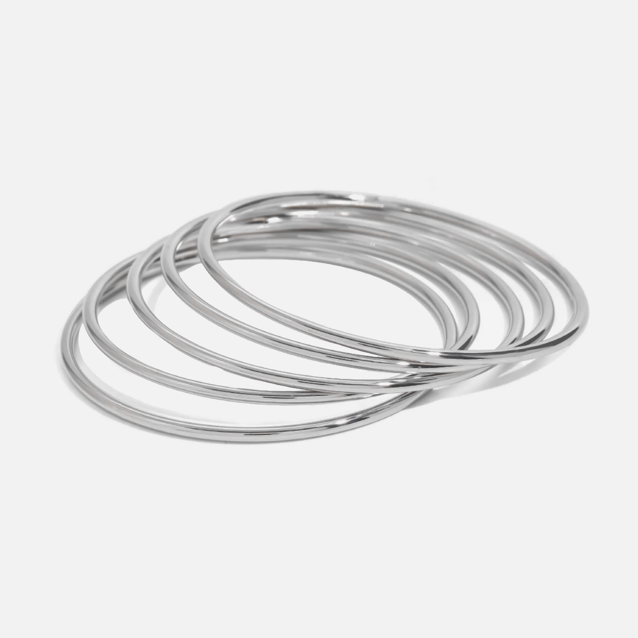 Quinta Bangle Set