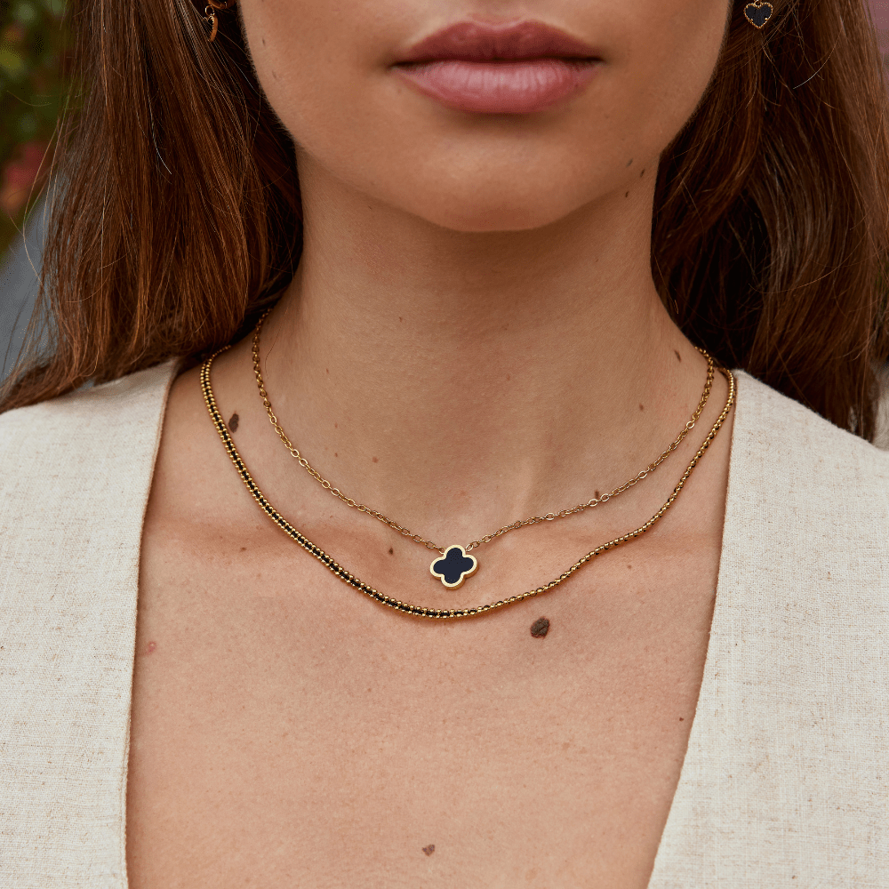Vitalba Clover Pendant Necklace