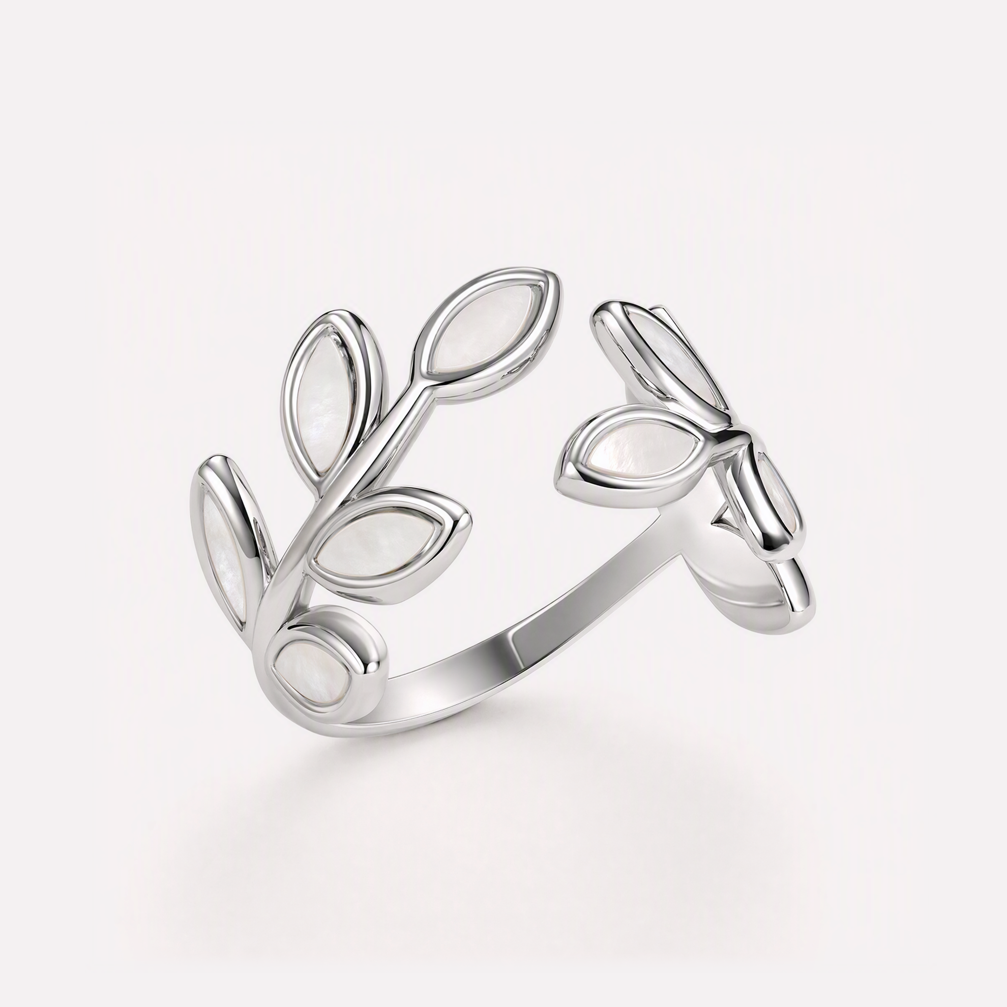 Dalia Leaf Ring