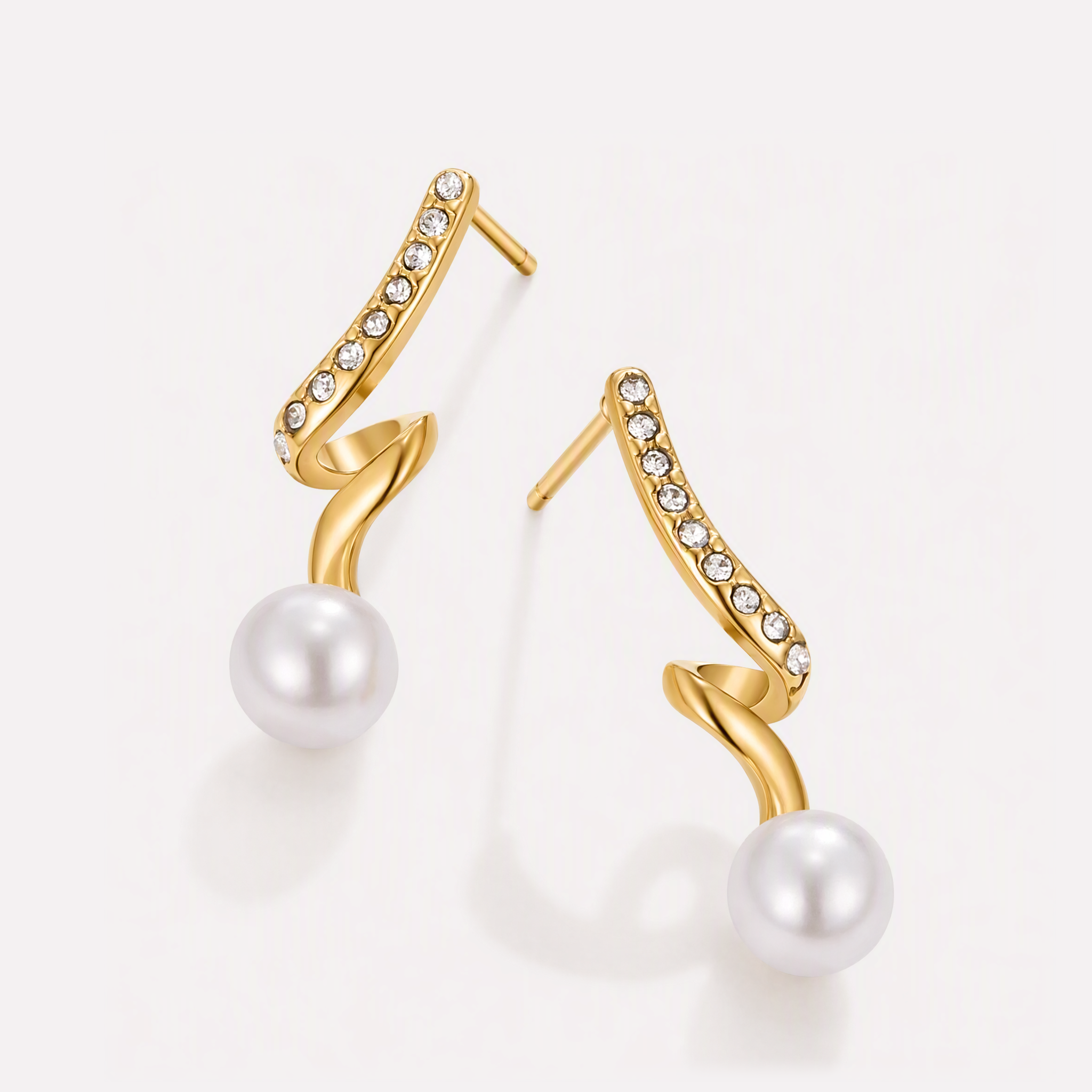 Enrica Pearl Wave Earrings