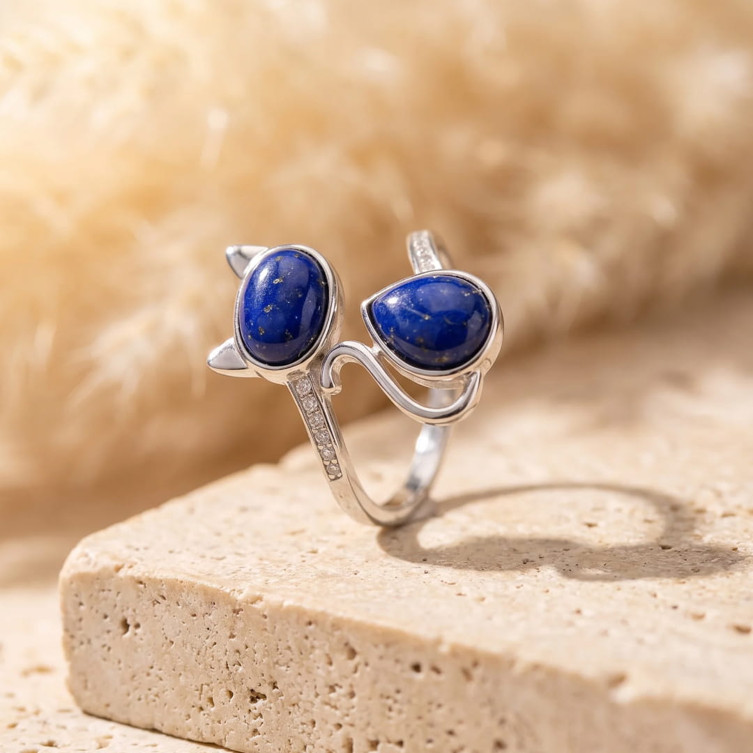 "Cat" Adjustable Ring in Lapis Lazuli