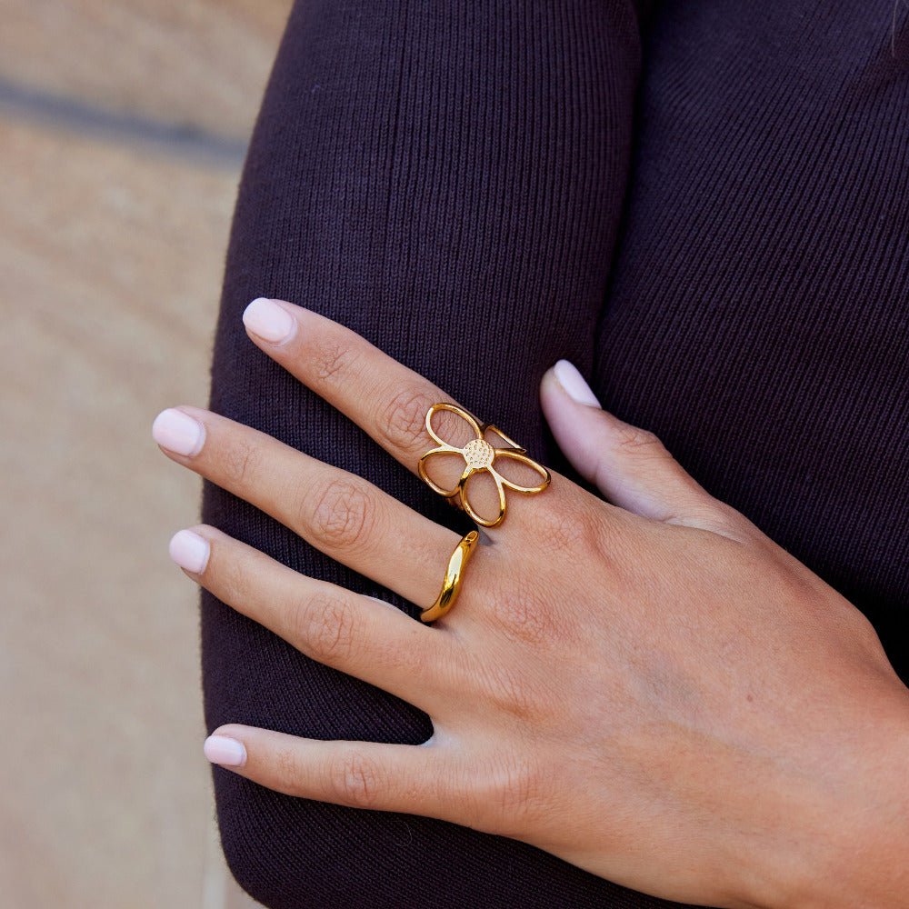 Vanna Daisy Ring