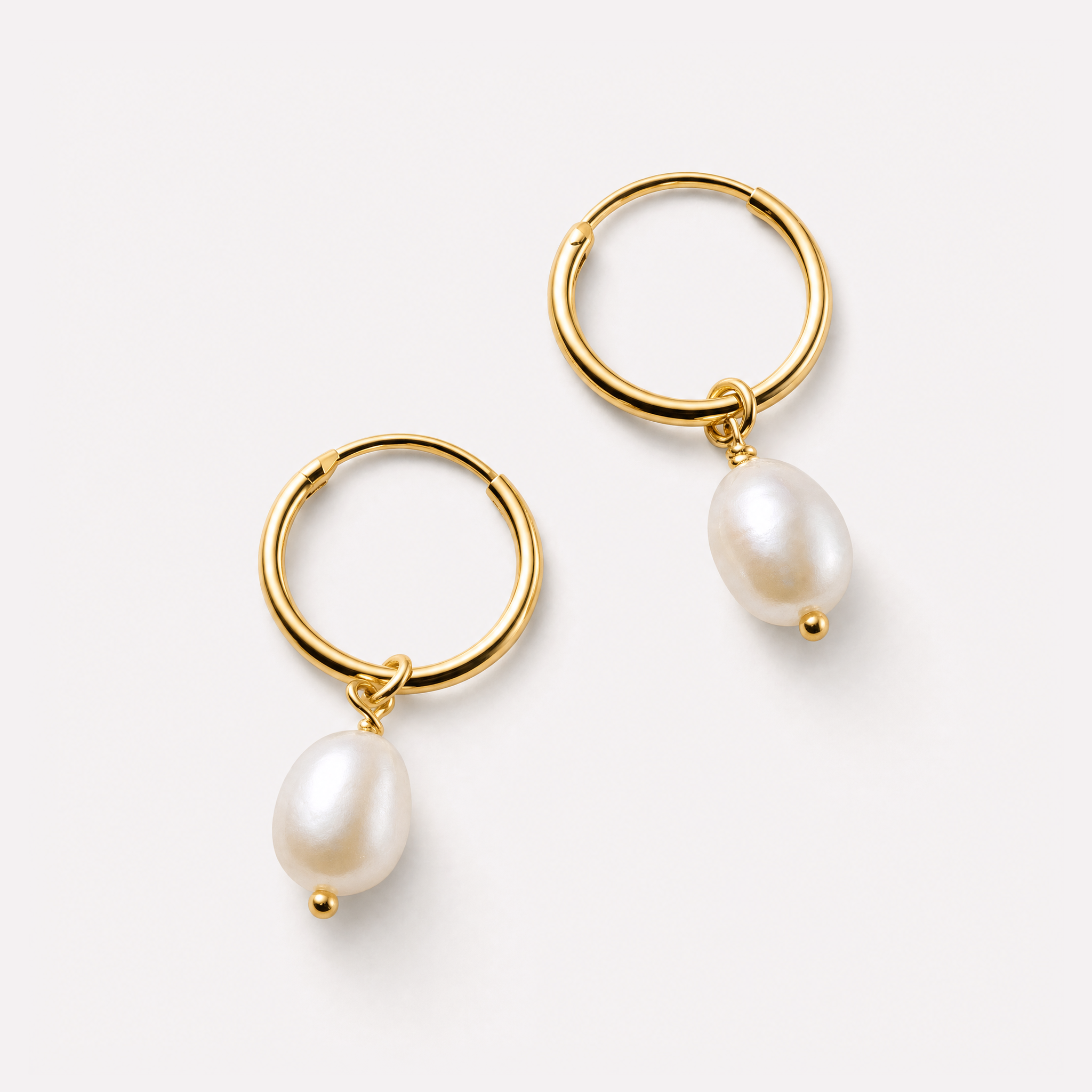 Camilla Pearl Hoops