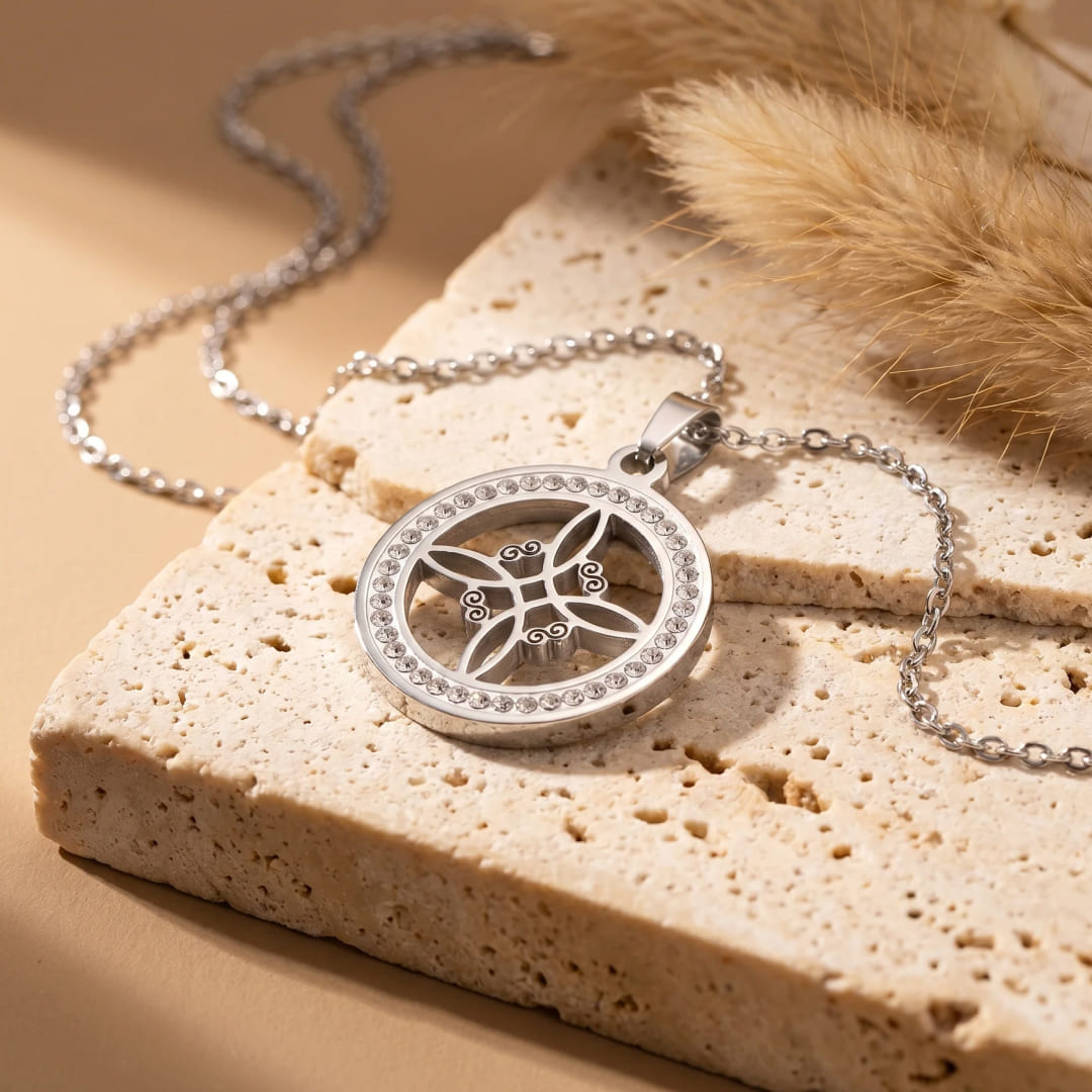 "Protection Knot" Pendant - Guardian