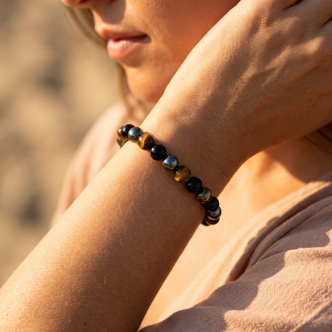 "3 Protections" Bracelet in Tiger's Eye, Hematite & Black Obsidian