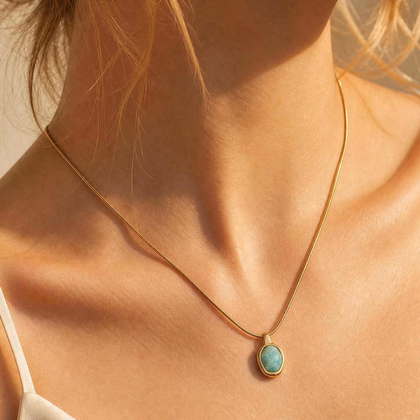 Mariella Pendant Necklace