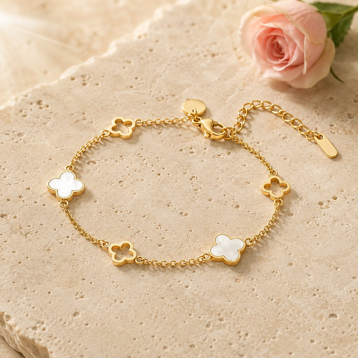 Viola Clover Bracelet