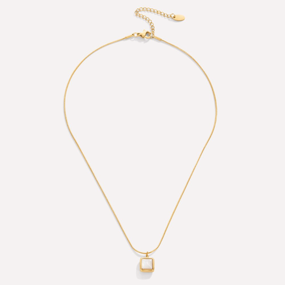 Emilia Pendant Necklace