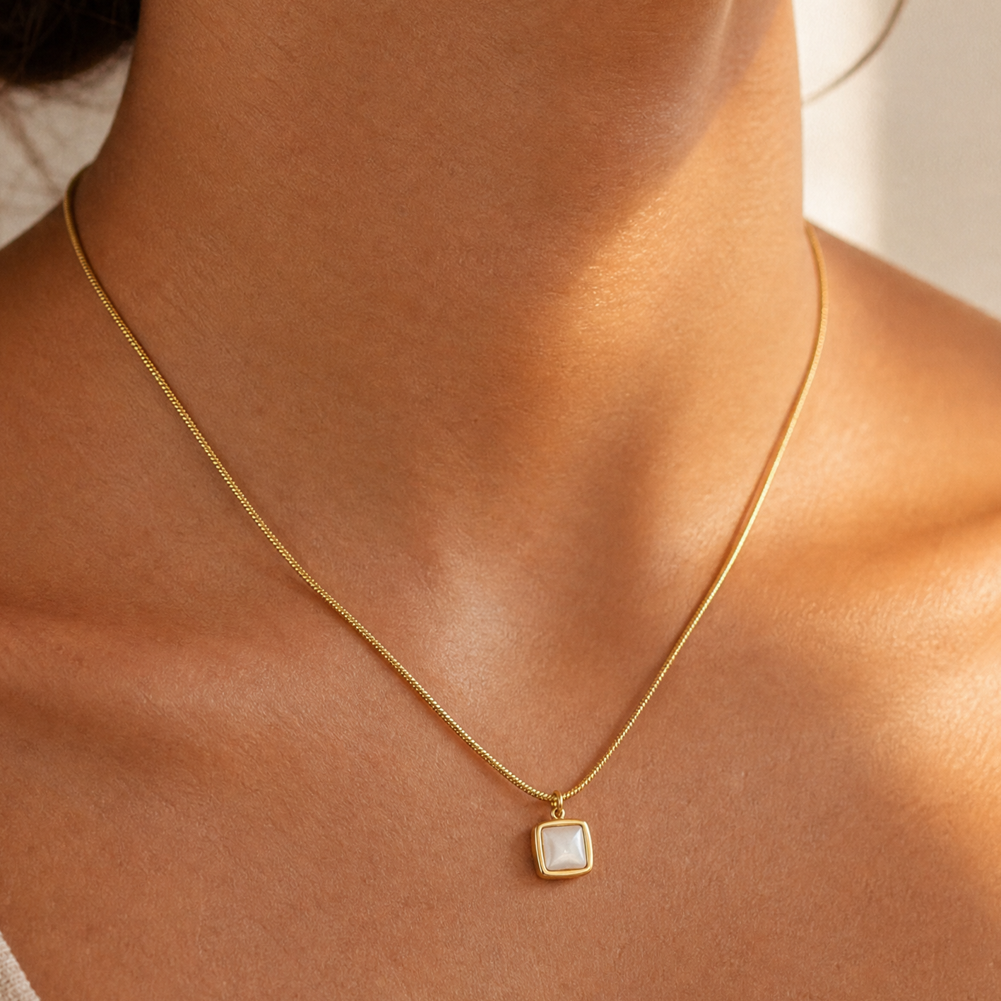 Emilia Pendant Necklace