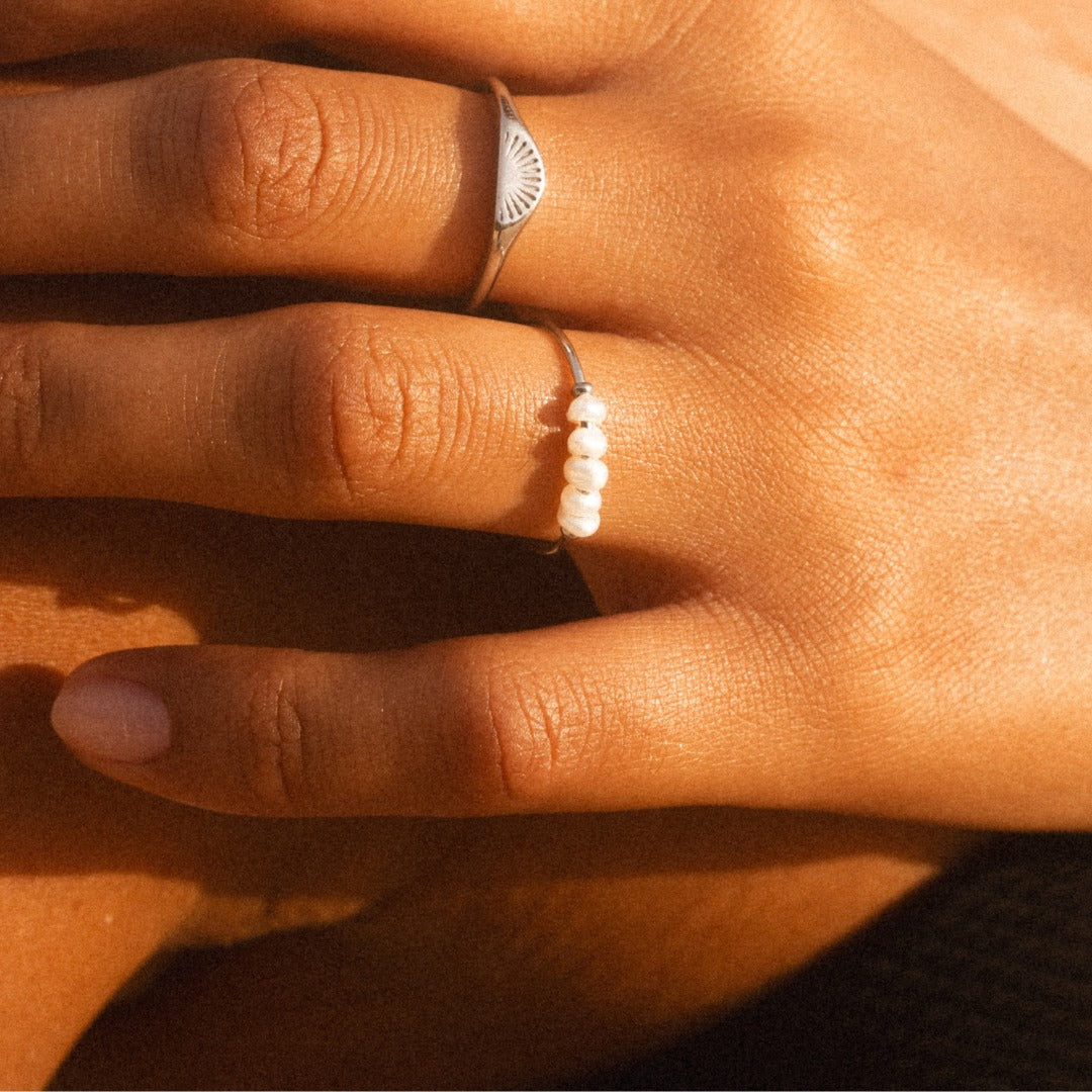 Perlina Pearl Row Ring