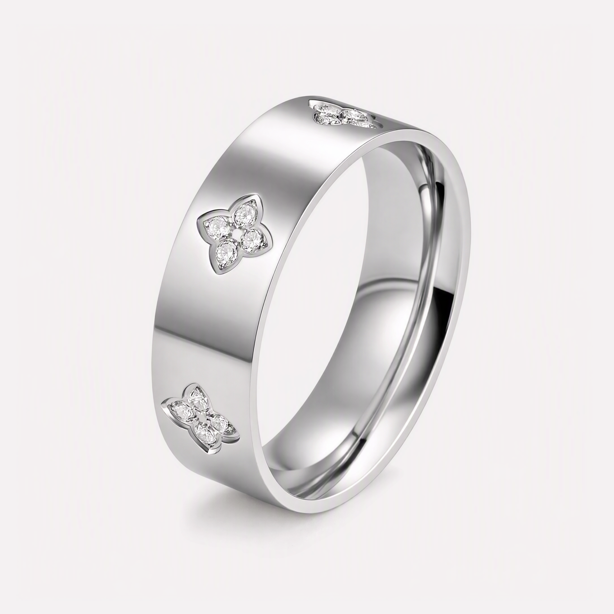 Vittoria Clover Band Ring
