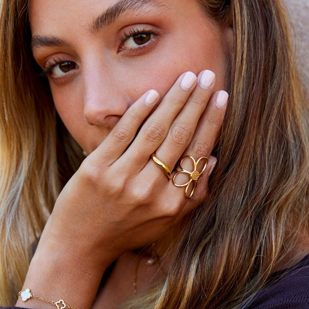 Vanna Daisy Ring
