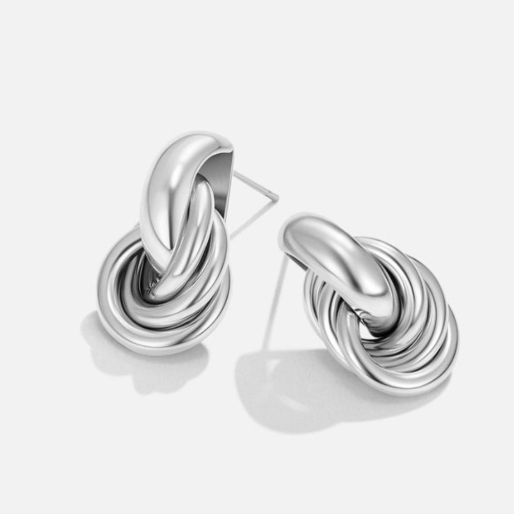 Martina Twisted Hoops