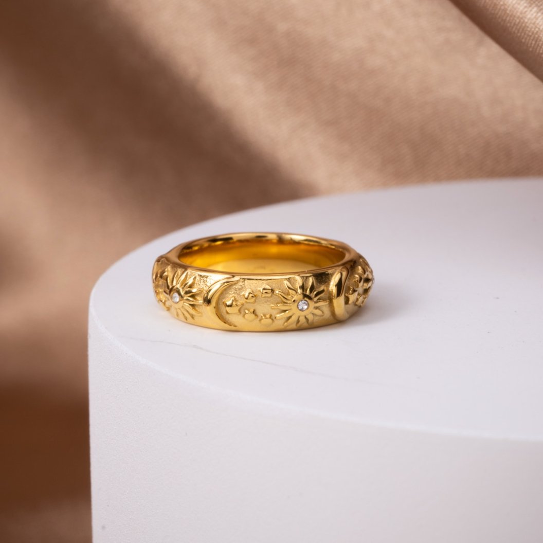 Astra Star Signet Ring